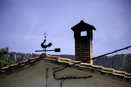 Kéménycsere vagy kéménybélelés – mikor éri meg korszerűsíteni?